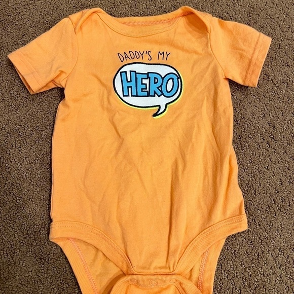 Bundle of 4 Boys Tops and Onesies 0-3 Months - Picture 8 of 9